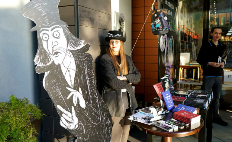 Book Monster Signing October 2019 - Horror Author Lori R. Lopez & Mister Snark