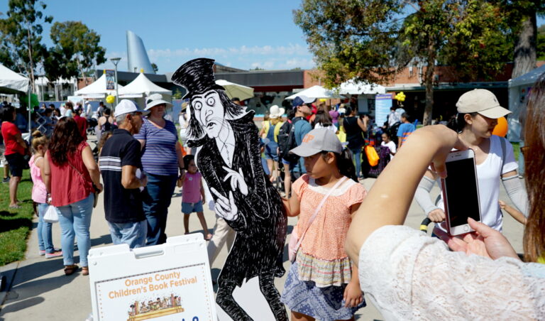 2018 O.C. Children's Book Festival - Picture With Mister Snark Cutout