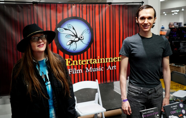 LA Comic Book & Sci-Fi Convention August 2018 - Noel Lopez and Horror Author Lori R. Lopez