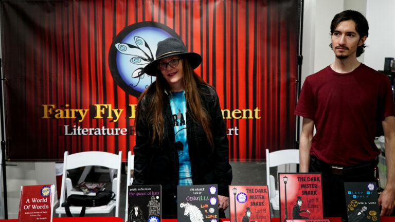 LA Comic Book & Sci-Fi Convention August 2018 - Horror Author Lori R. Lopez and Rafael Lopez